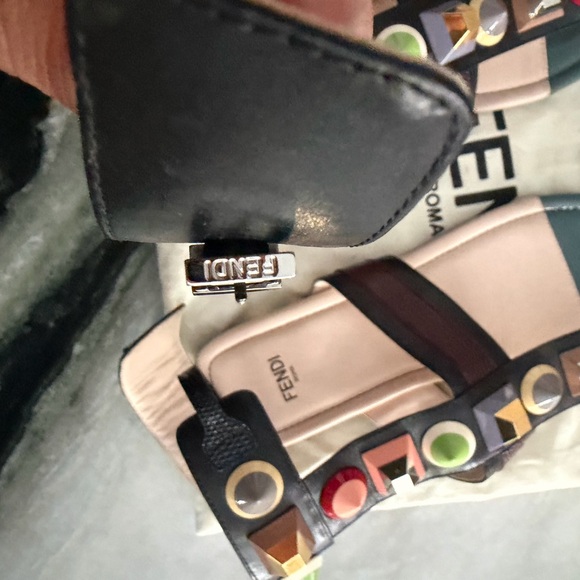 Fendi studded gladiator sandal - Picture 8 of 8